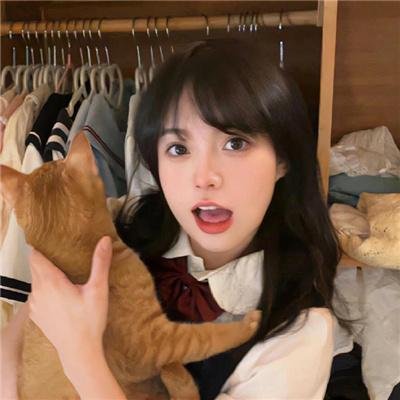 葛洛莉亚·贝尔